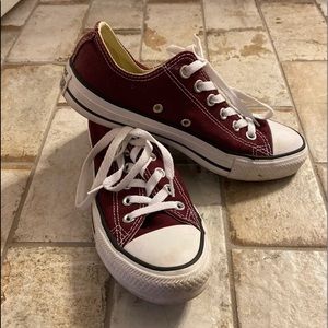 Maroon converse